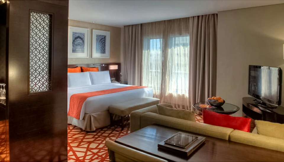 هتل کرون پلازا دیره دبی